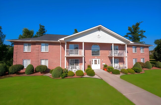 Building Photo - Village Green