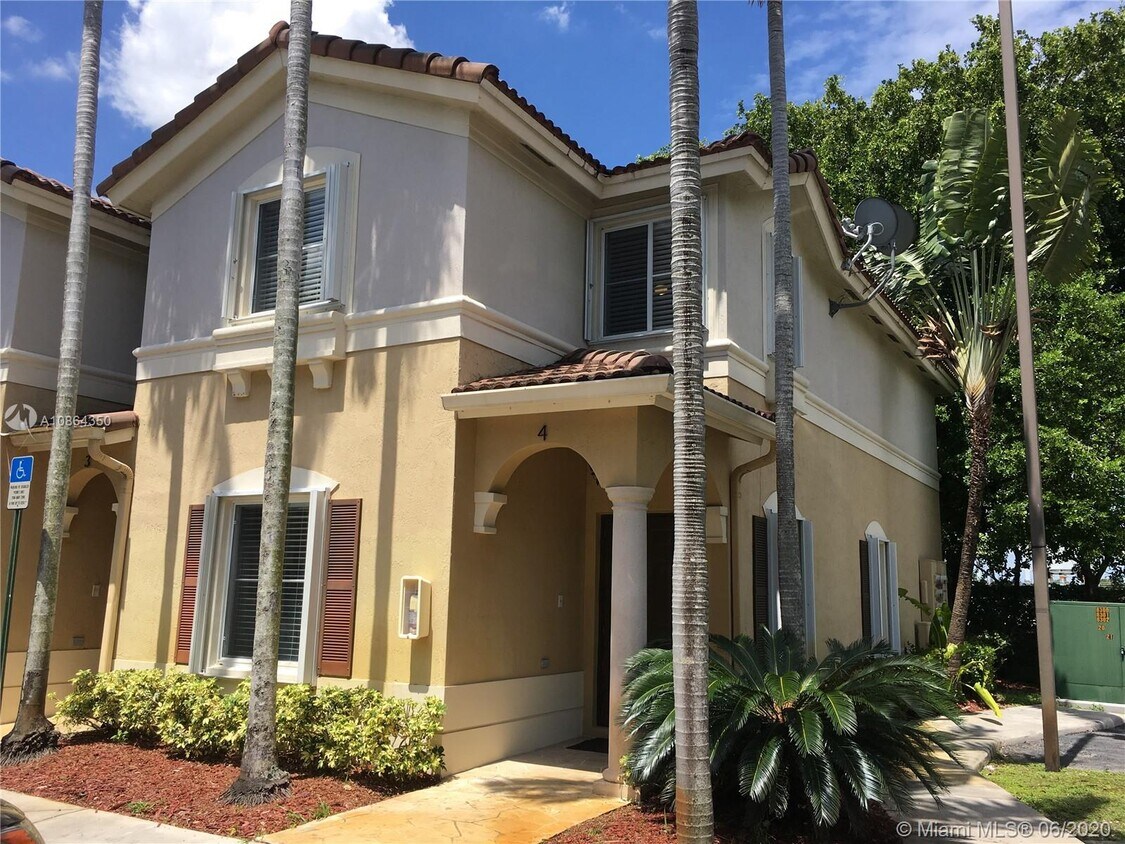 Primary Photo - 9030 W Flagler St