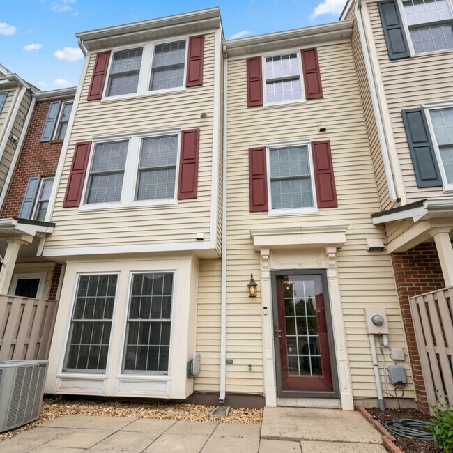 Building Photo - 594 Cascade Way