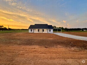 Building Photo - 613 Elm Tree Ct