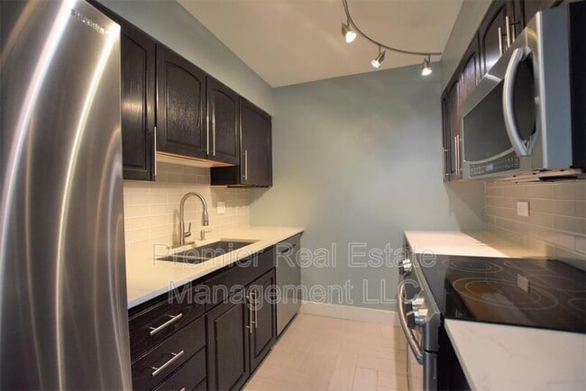 Foto del edificio - 1313 N Williams St