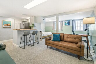 Building Photo - 2619 E 12th Ave