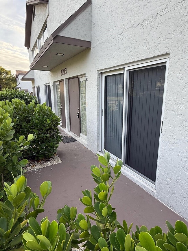 Foto del edificio - 3003 NW 5th Terrace