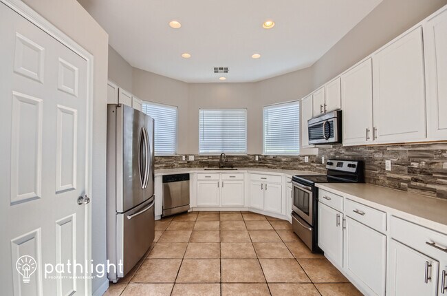 Foto del edificio - 6604 5Th Place, Phoenix, AZ, 85042