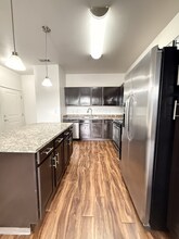 kitchen-park-hill-4000-1x1-B104-Ash-A1-01-28-2026 - Park Hill 4000