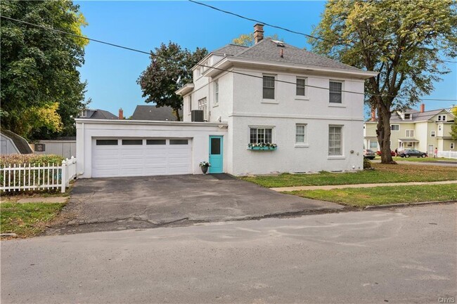 Building Photo - Single Family Home at 4 Prospect St  , Utica