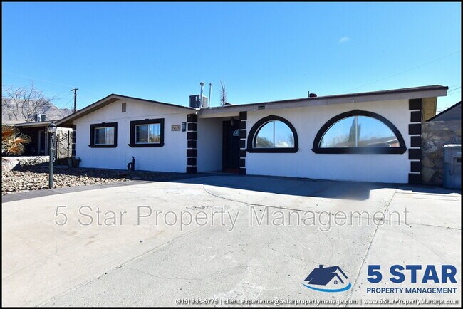 Foto del edificio - 415 Balboa Rd