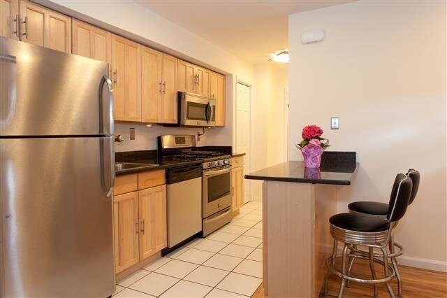 Foto principal - 94 Monroe St