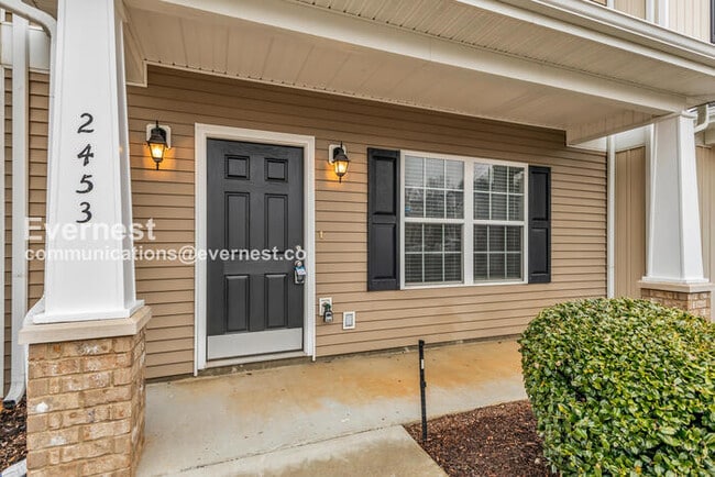 Building Photo - 2453 New Holland Cir