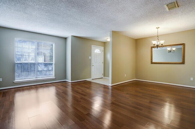 Foto del edificio - 14531 Still Meadow Dr