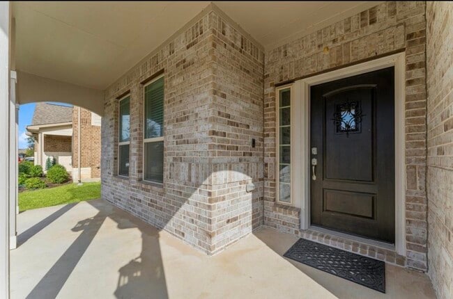 Building Photo - 15722 Monkey Rock Dr