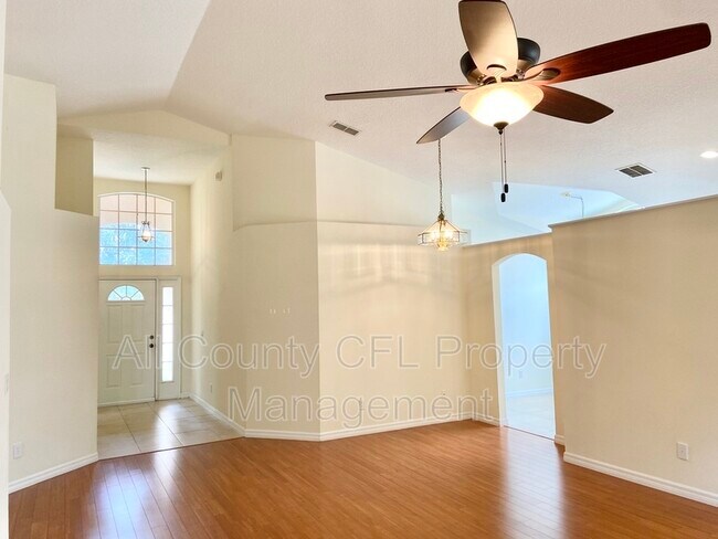 Foto del edificio - 3870 Aiden Pl