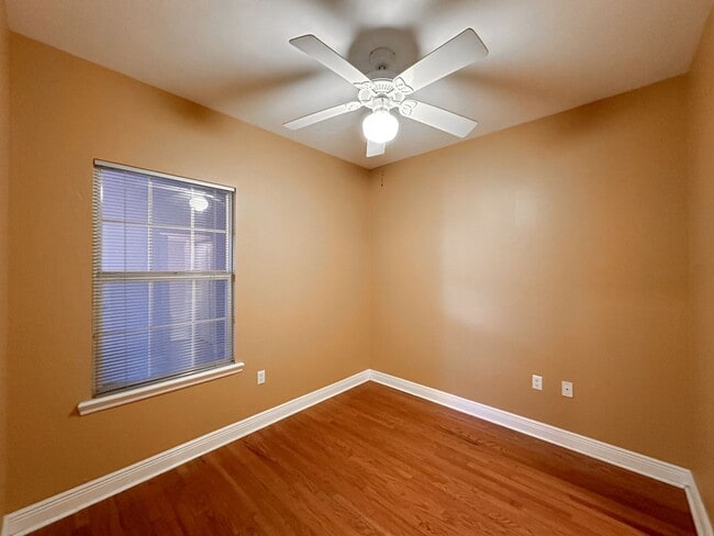 Building Photo - Union Street Station #320 - Pet Friendly!