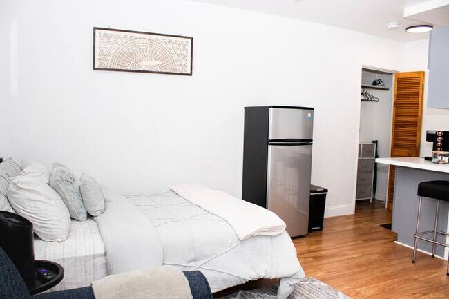 Foto del edificio - 620 NE 140th St