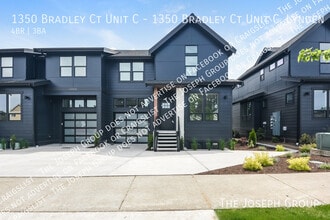 Building Photo - 1350 Bradley Ct