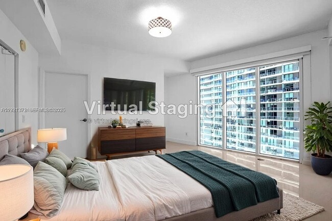 Foto del edificio - 60 SW 13th St