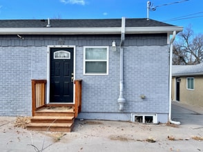 Building Photo - 2310 E St Vrain St