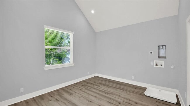 Building Photo - 7204 Meador Ave