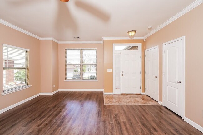 Foto del edificio - 4800 Deer Foot Cove