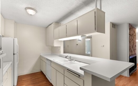 Foto del edificio - 450 Bauchet St