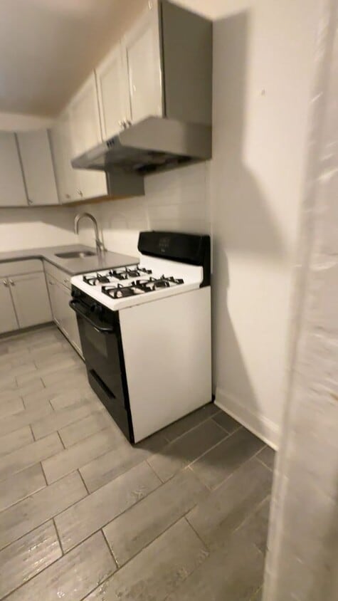 3B1B two story town house with finished basement | Walking distance to Drexel University and UPenn - 3B1B two story town house with finished basement | Walking distance to Drexel University and UPenn