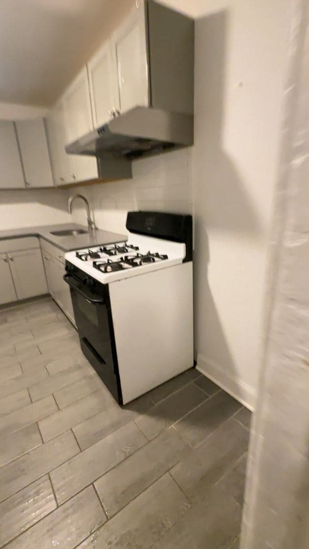 3B1B two story town house with finished basement | Walking distance to Drexel University and UPenn - 3B1B two story town house with finished basement | Walking distance to Drexel University and UPenn