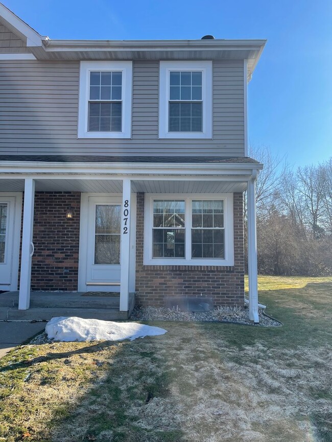 Building Photo - 8072 Wimbledon Dr