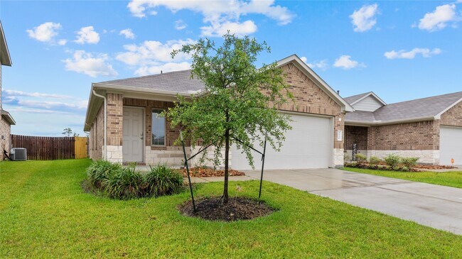 Foto del edificio - 2326 Spruce Clf Ln
