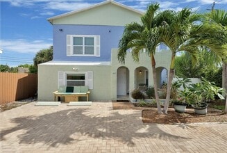 Building Photo - 411 Nathan Hale Rd