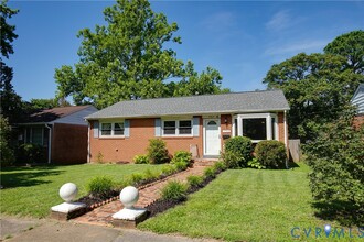 Building Photo - 5503 Almond Ave