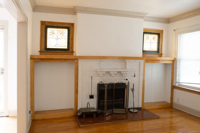 Building Photo - 10959 S Church St