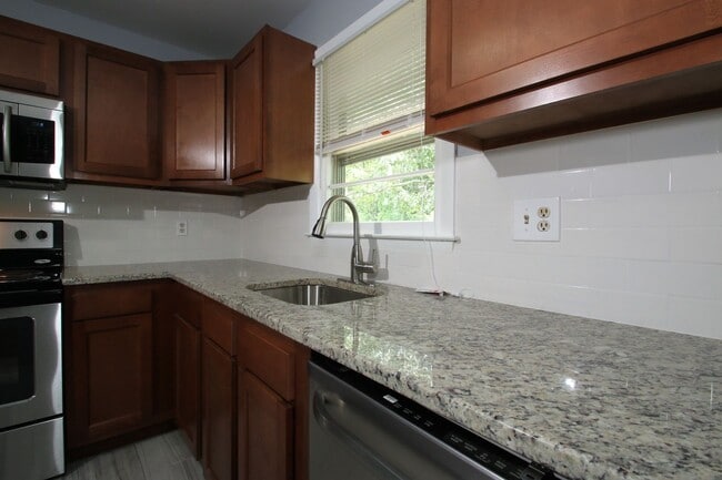 Building Photo - 39 High Top Cir