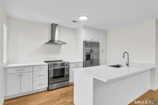 Foto del edificio - 31 Drive Way