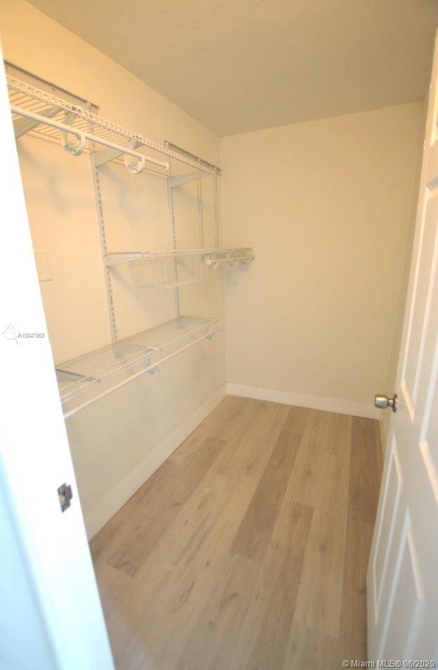 Foto del edificio - 6647 SW 59th Pl