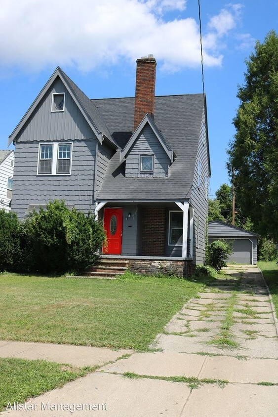 Primary Photo - 4 br, 1.5 bath House - 16301 Walden Avenue