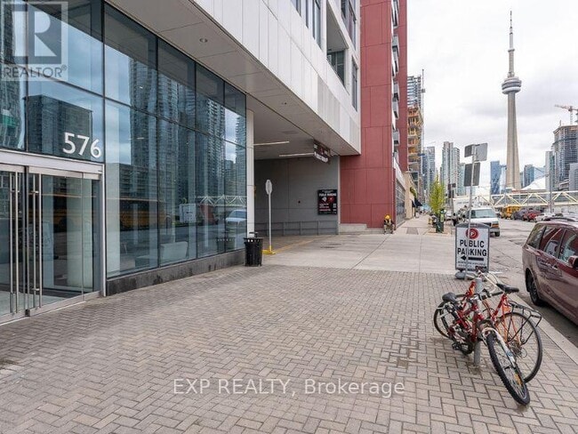 Building Photo - 576 Front St W