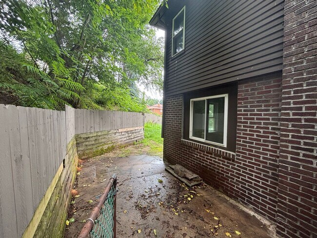 Foto del edificio - Tired of being a renter and want to own yo...