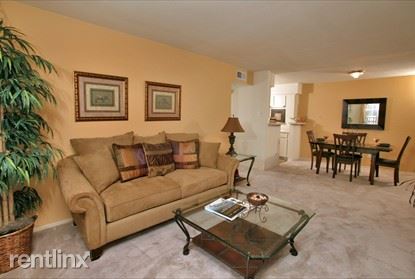 Foto del edificio - 8519 Southwestern Blvd