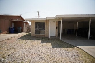 Building Photo - 114 Bauxite Ave