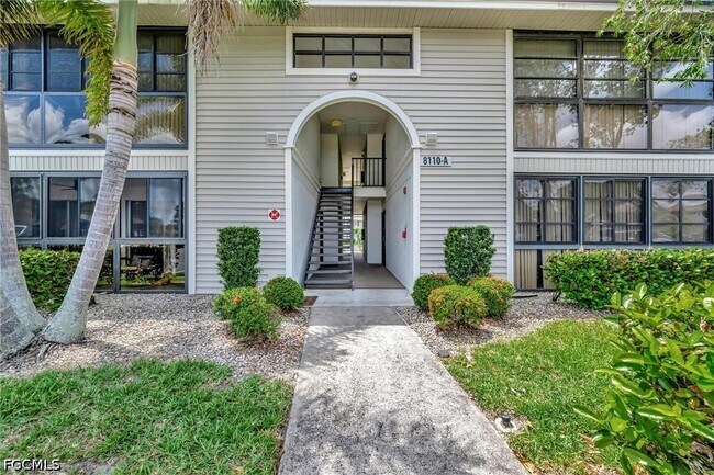 Foto del edificio - 8110 S Woods Cir