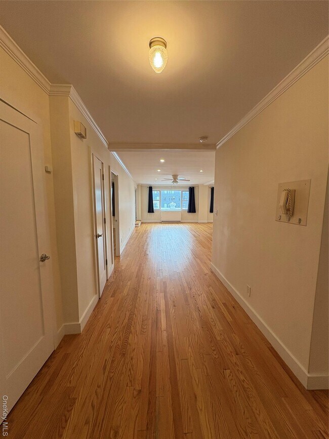 Foto del edificio - 300 Martine Ave