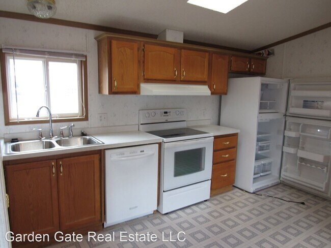 Building Photo - 3 br, 2 bath House - 589 N 1st