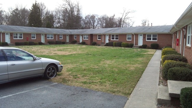 Building Photo - 1806 Willora St