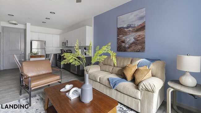 Building Photo - 1001 S Center St