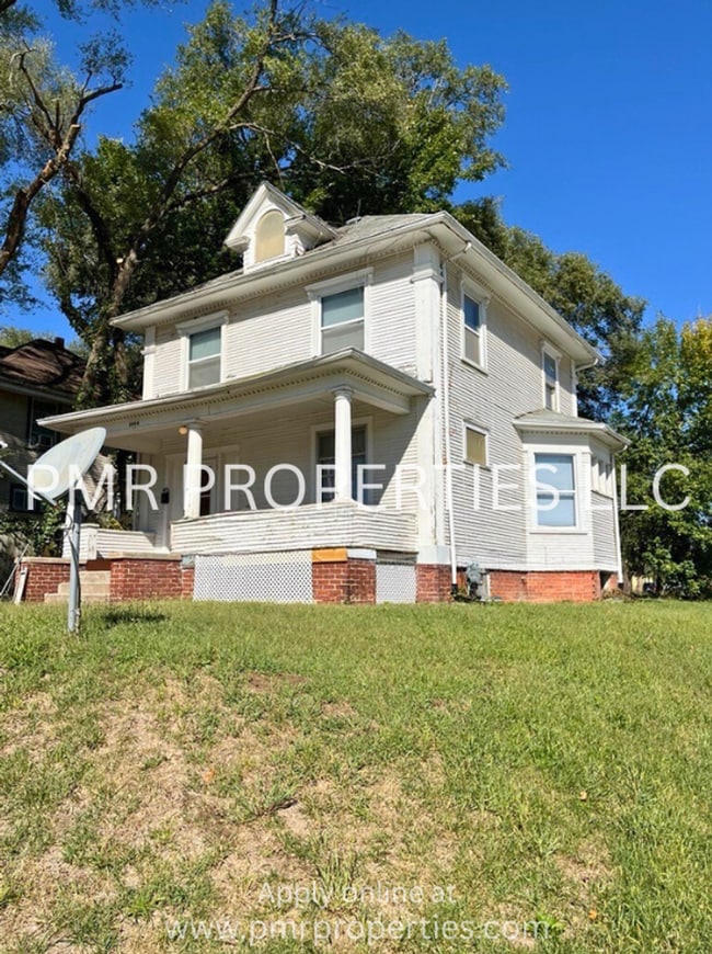 Building Photo - 1604 Willis Ave