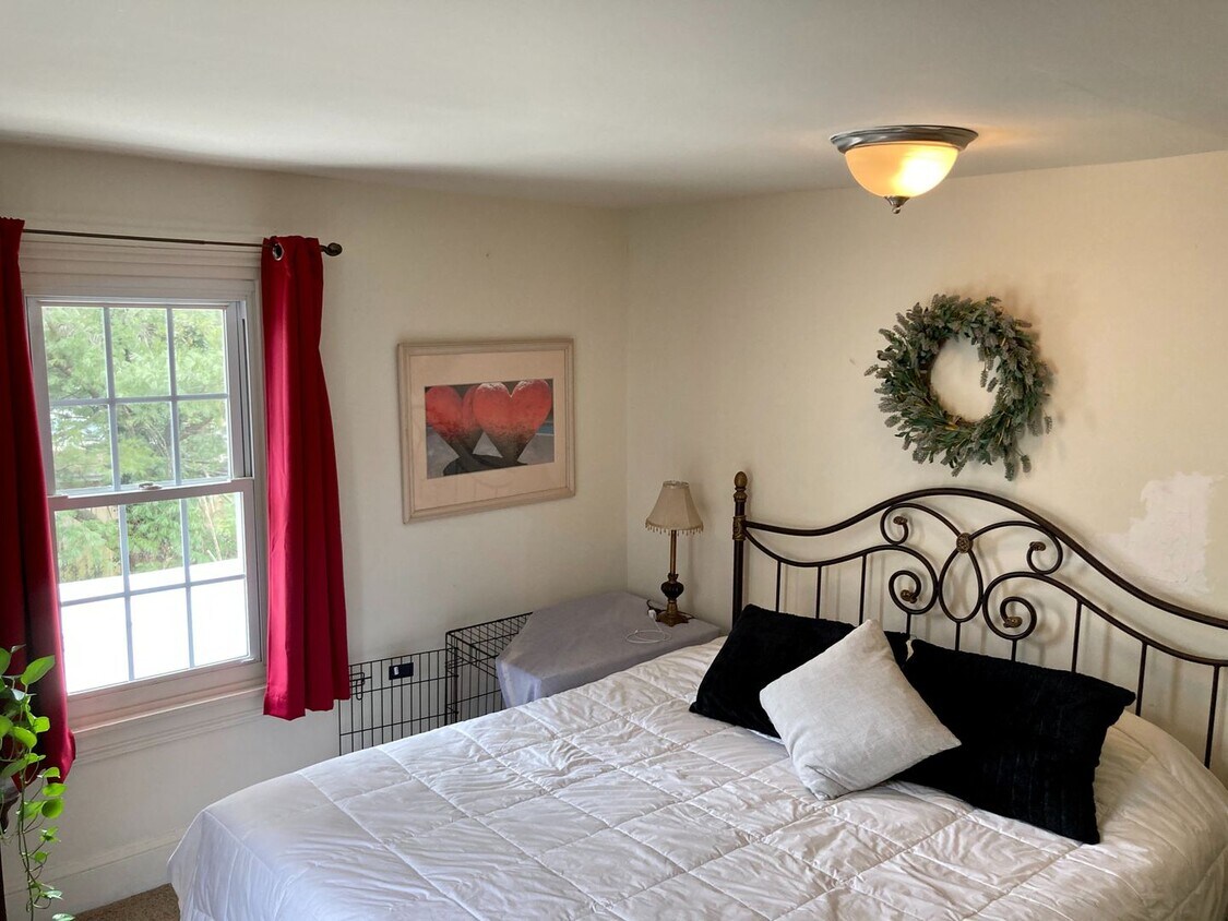 Foto del edificio - 4 Bed / 1.5 Bath House - Bryn Mawr / Haverford Township