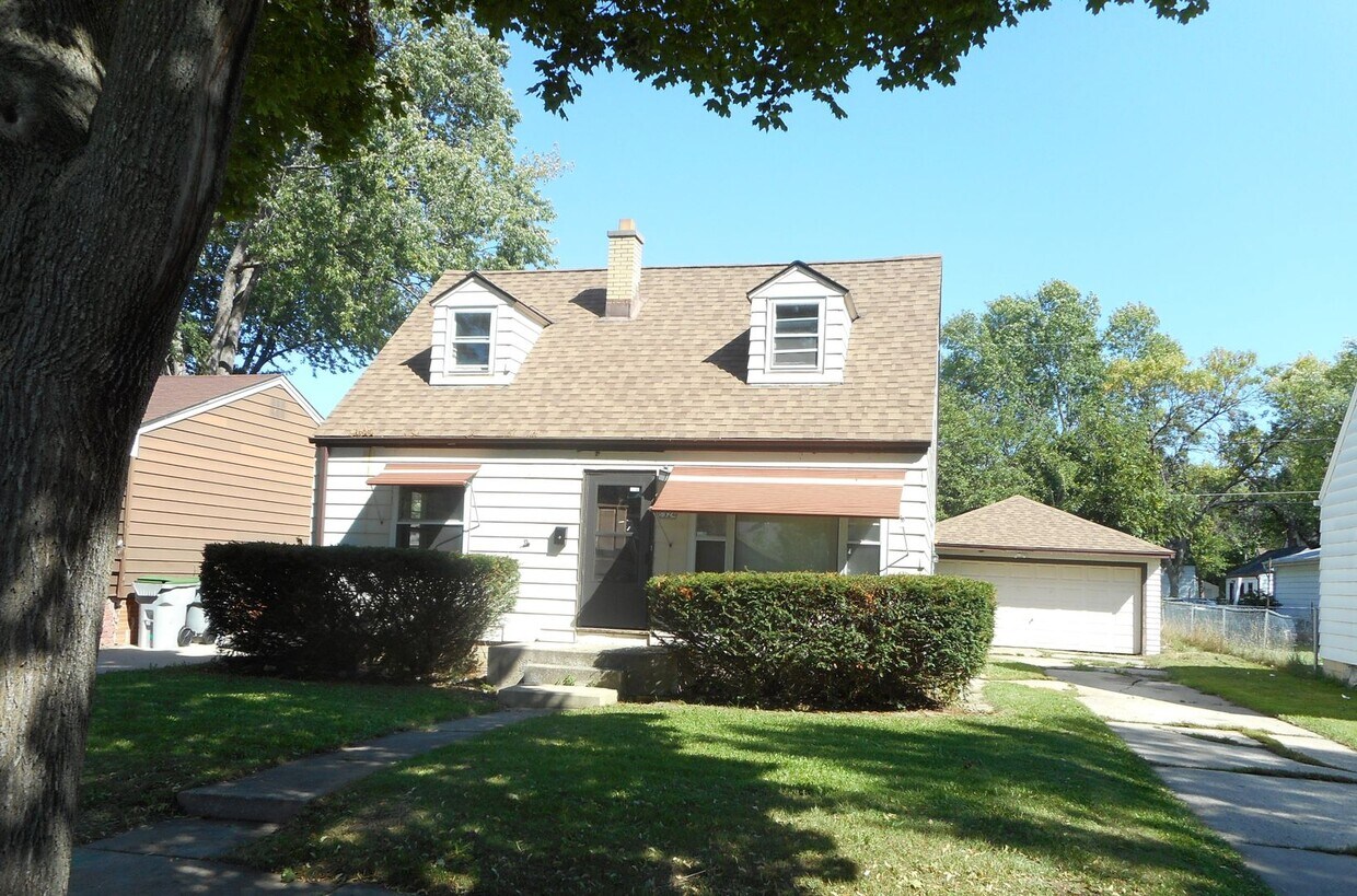 Foto del edificio - 3BR SINGLE FAMILY HOME, FULL BASEMENT, WOO...