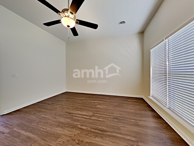 Building Photo - 1730 Luton Drive