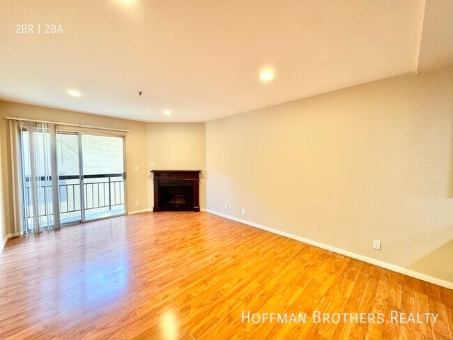 Foto del edificio - 8722 Burton Way