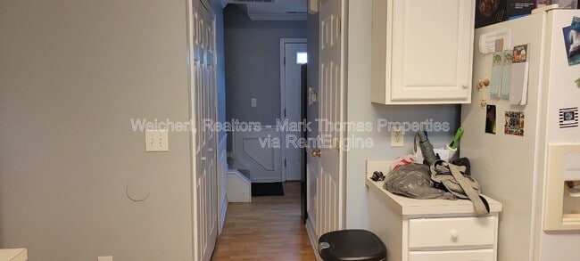 Foto del edificio - 4901 Gaithers Pointe Dr